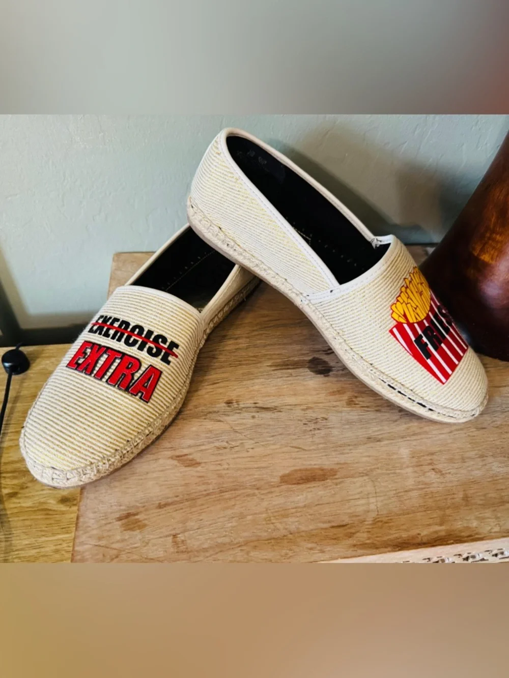 Chic Espadrilles “Fries & Extra” Slip-On Flats Size 9